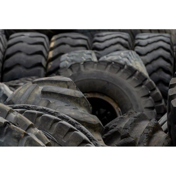Belgium Fairly Used Winter-Ready Tire
