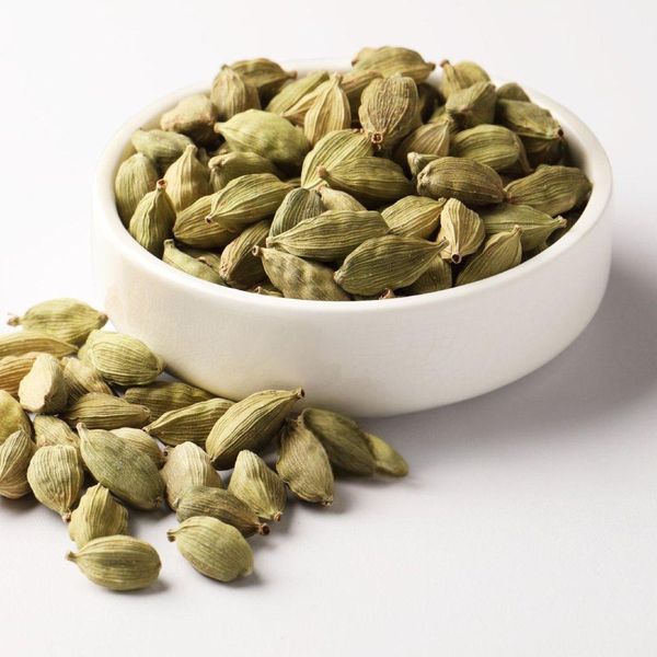 Premium Green Cardamom Pods