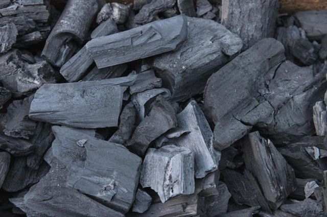 Hardwood Charcoal - Natural Wooden Charcoal