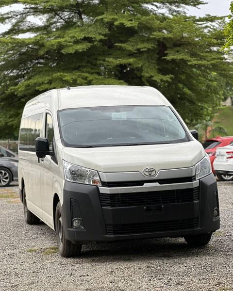 Toyota Hiace Exterior View