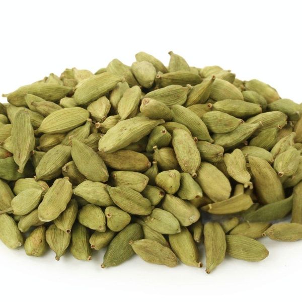 Fresh Green Cardamom Pods