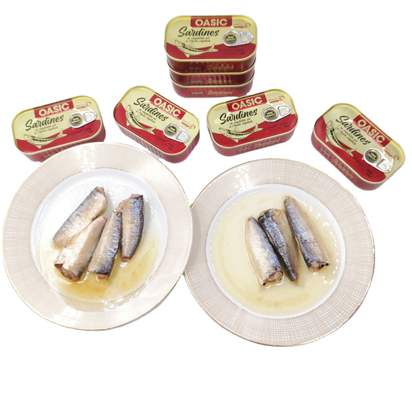 Canned sardines in tomato sauce