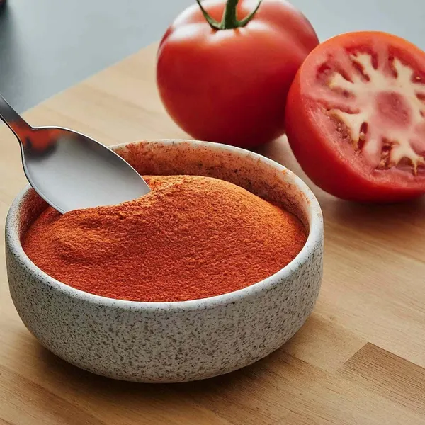 Tomato powder in bulk container