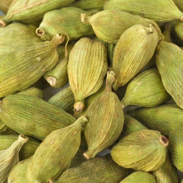 High-Quality Cardamom for Processing