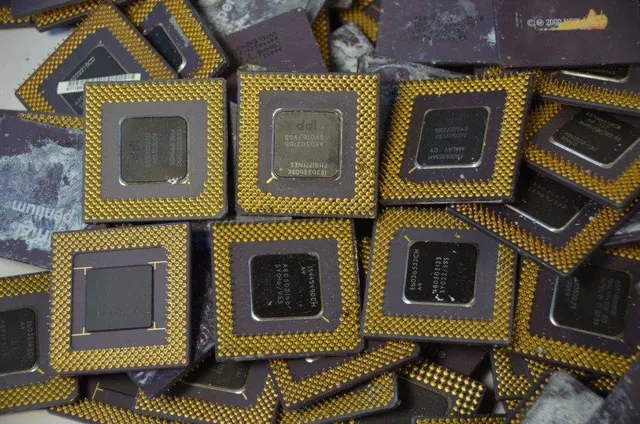 Gold Ceramic CPU Module - AMD Phenom Series 10-core New/Used