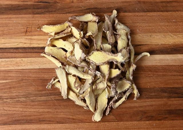 Dried Ginger - Sliced, Premium Quality