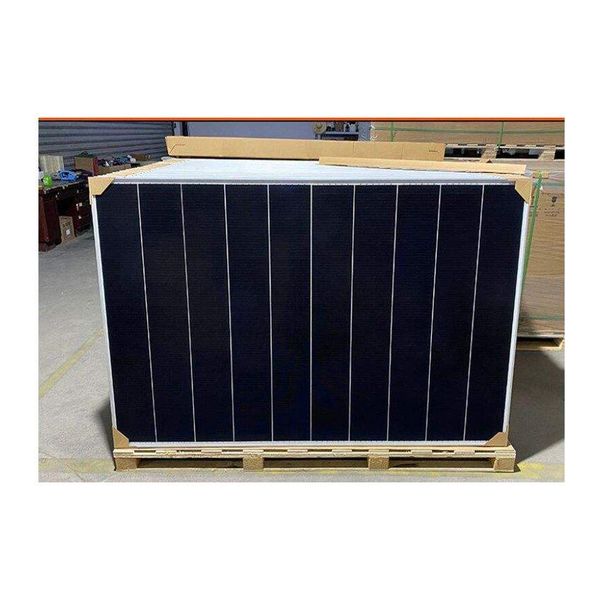 210mm Solar Panel - 585W