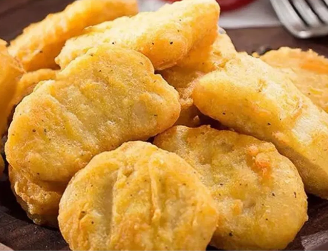 Cutting Box with Chicken Nuggets