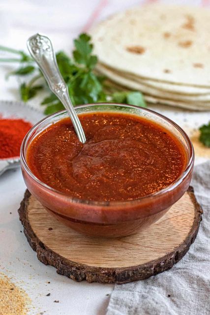 Chili Sauce in Premium Packaging