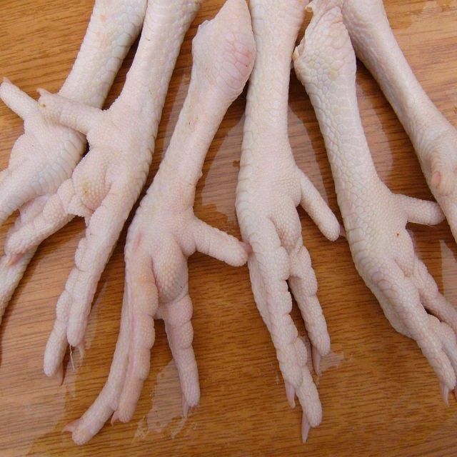 Chicken Feet and Paw - High Quality Cut