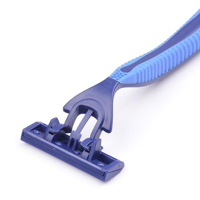 MAX 3 Razor - Blade Detail