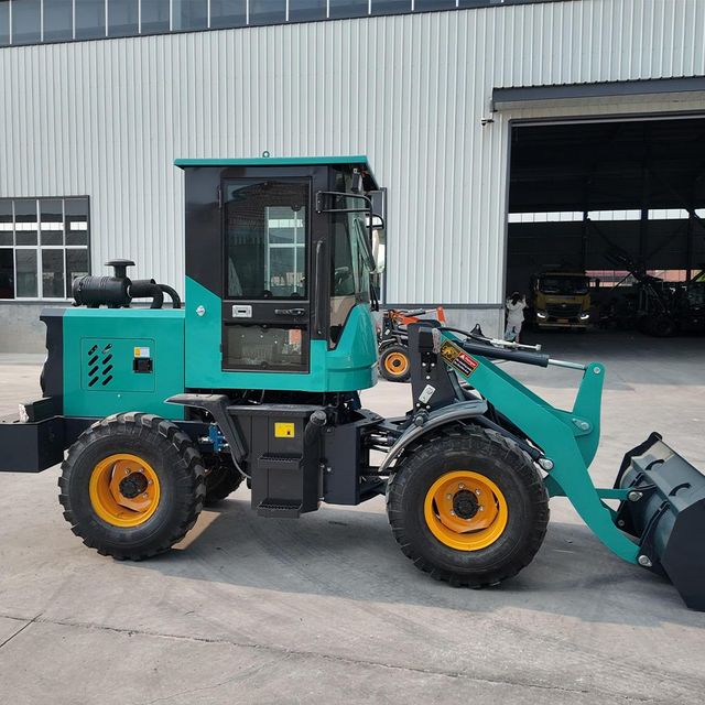 4x4 Small Loader Image 2