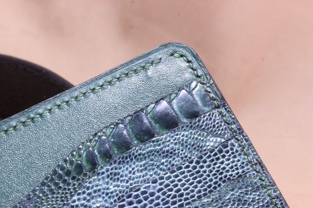 Ostrich Leg Leather Set Detail