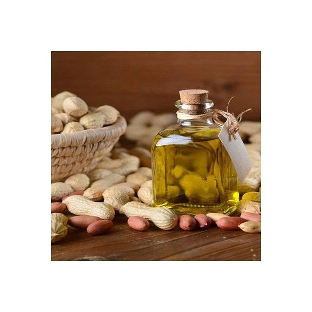 Groundnut oil in bottle