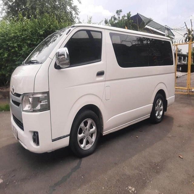 Toyota Hiace Engine Compartment