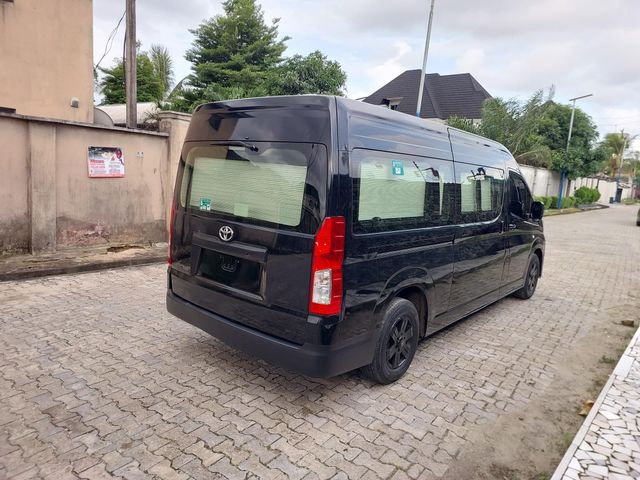 Toyota Hiace engine compartment view