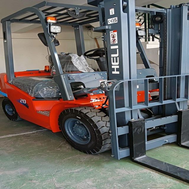 Affordable Forklift for Industrial Use