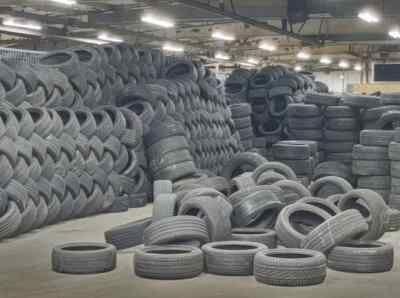 Side view of used truck tire patterns
