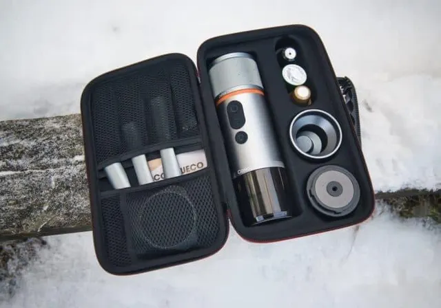 CONQUECO Compact Travel Espresso Machine packaging