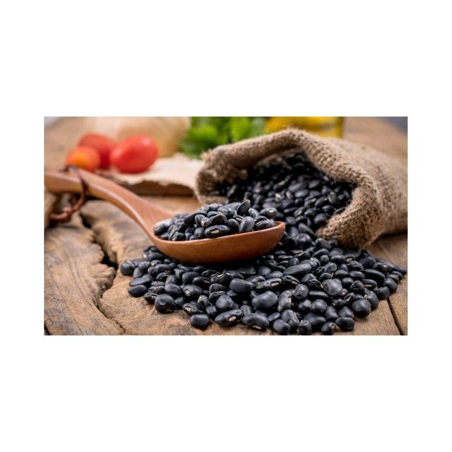 Black kidney beans in market display