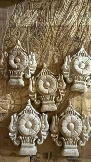 Teakwood Artware with Intricate Carving