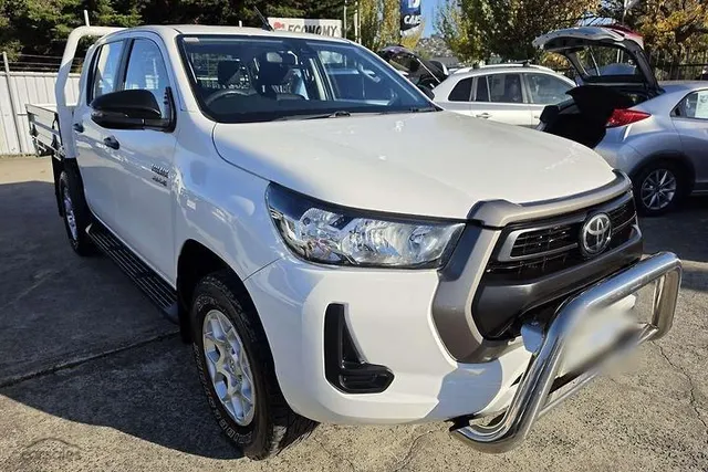 Side profile of Toyota Hilux pickup truck