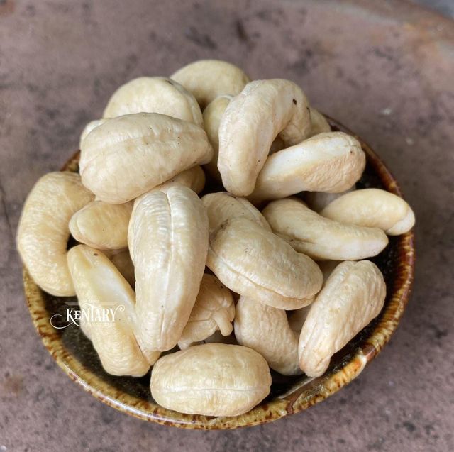 Natural cashew nuts Vietnam wholesale quality