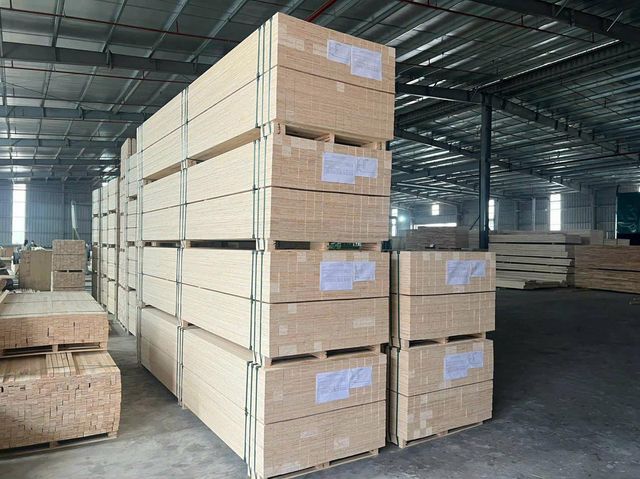 Stacked LVL Plywood Boards