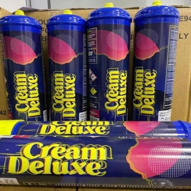 Cream Deluxe Compact
