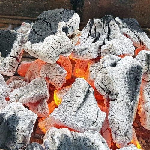 Hardwood Lump Charcoal Image 5