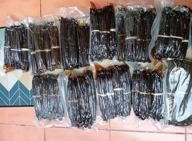 Dried Vanilla Beans