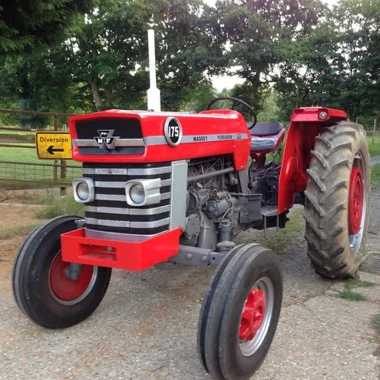 Massey Ferguson 175 Front View