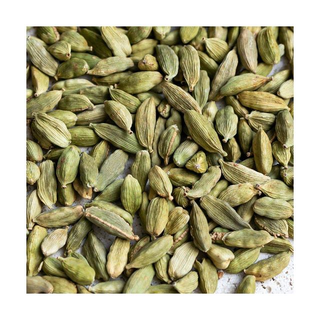 Natural Whole Green Cardamom - Fresh and Whole