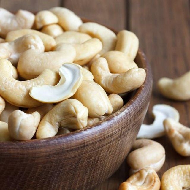 Cashew Nuts Lual Salted Grain Snacks