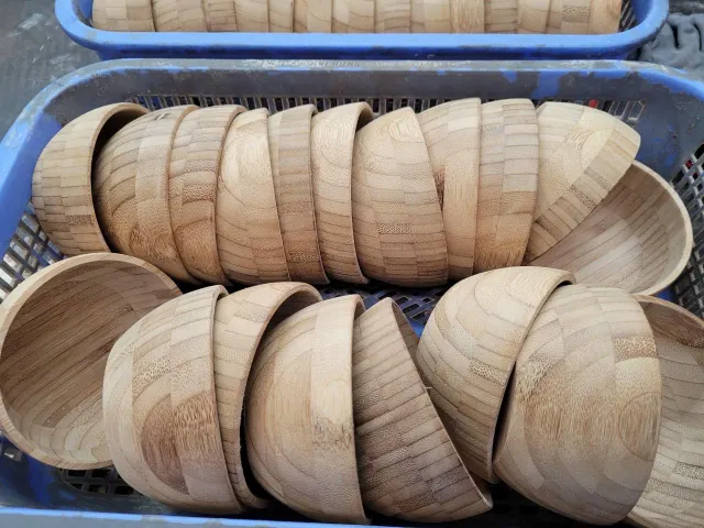 Wooden Soup Bowl Made from Acacia Wood