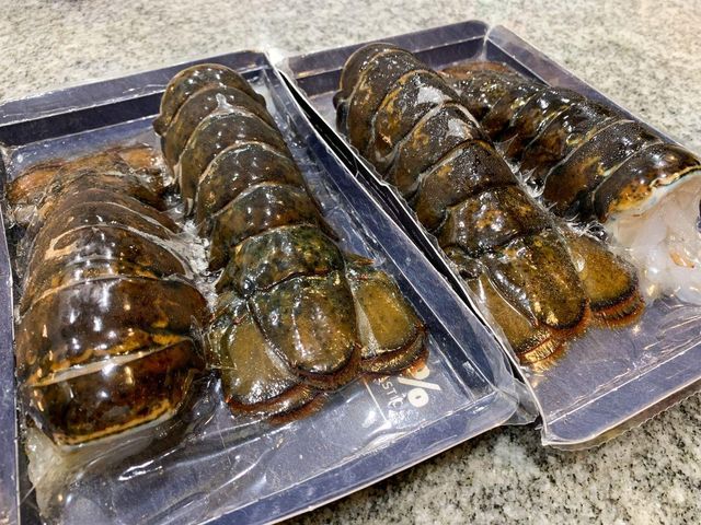 Frozen Lobster Tail Vacuum Pack
