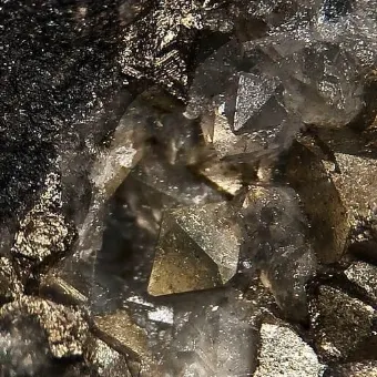Raw Sn Mineral in Container
