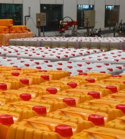 Premium Refined Red Oil in bottle
