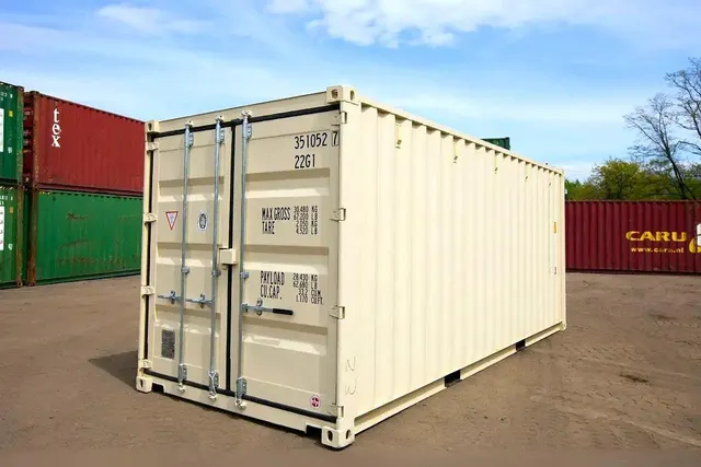 Used 40ft shipping container with open doors