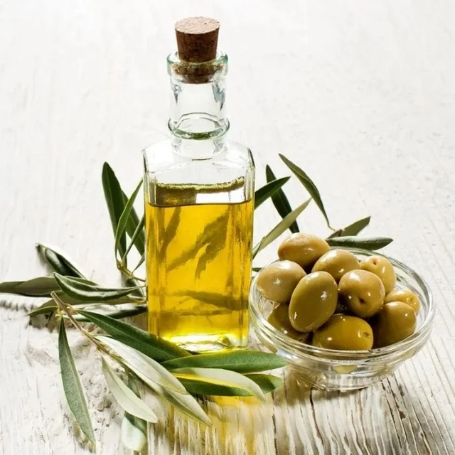 Top Grade Olive Oil Bottle