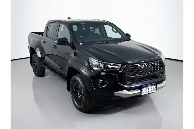 2015-2025 Toyota Hilux Pickup vehicle front view