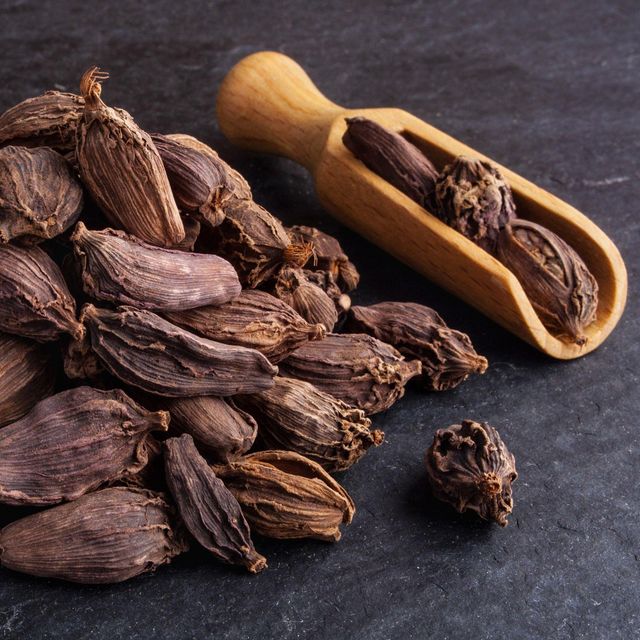 Black Cardamom Pods