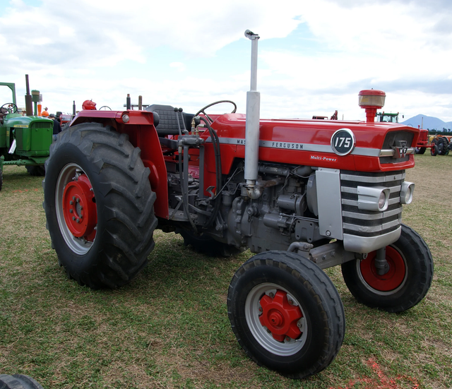 Massey Ferguson 175 Working in Field