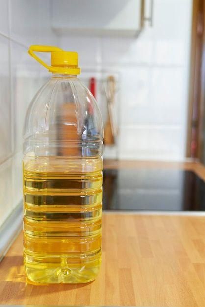 Fresh Yellow Cooking Oil