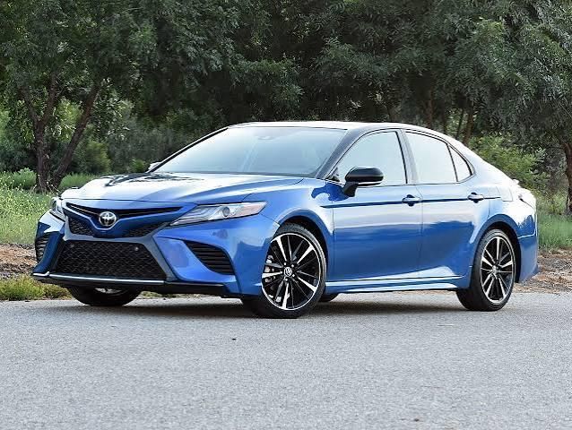 Used Toyota Camry Sedan Exterior View