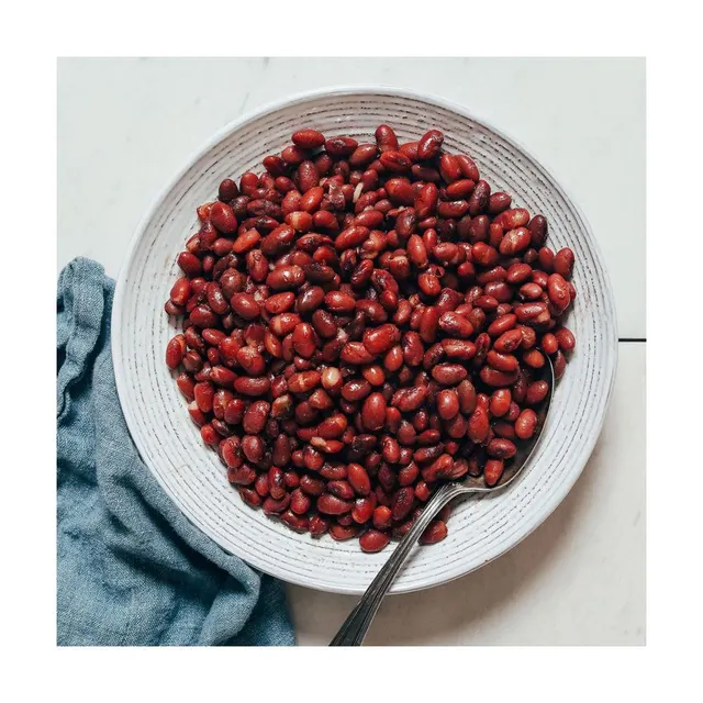 Large Dark Red Kidney Beans Close-up - Image 2