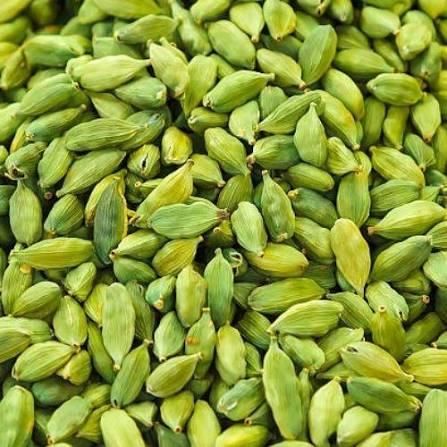 Natural fresh raw allspice and cardamom seeds bulk supply