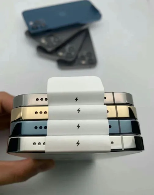 Super Clear iPhone Screen Display