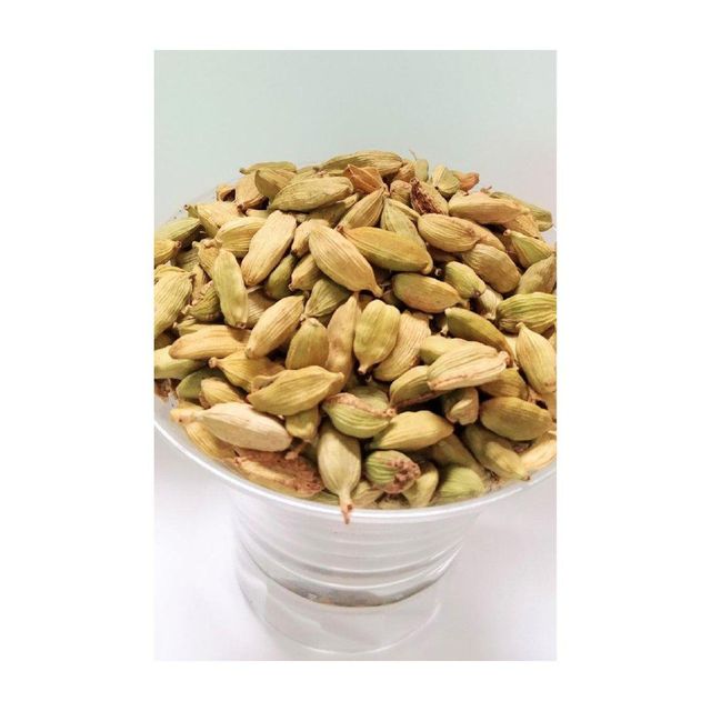 Green cardamom pod