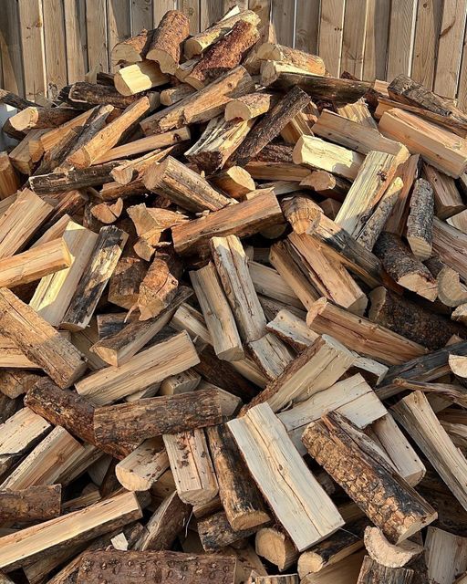 Hardwood Firewood Logs 1